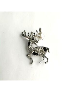 Christmas Brooch Reindeer Pearl crystal 🆕